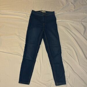 3/$20 bundle & save! Topshop Joni moto jeans size W26 L28